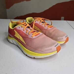 Altra Rivera 2‎ Road-Running Shoes Women's 7 Yellow Red